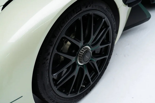 2024 Aston Martin Valkyrie Spider - Image 13